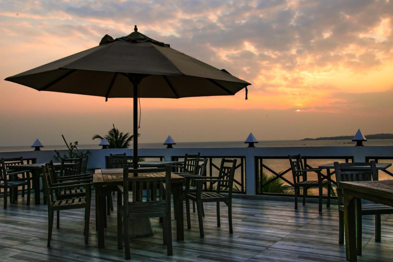 Aussie Swiss Weligama Hotel ภายนอก รูปภาพ