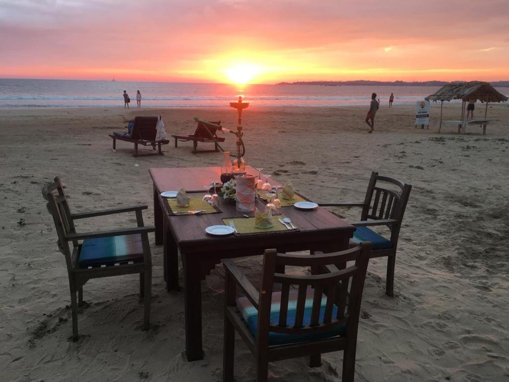 Aussie Swiss Weligama Hotel ภายนอก รูปภาพ