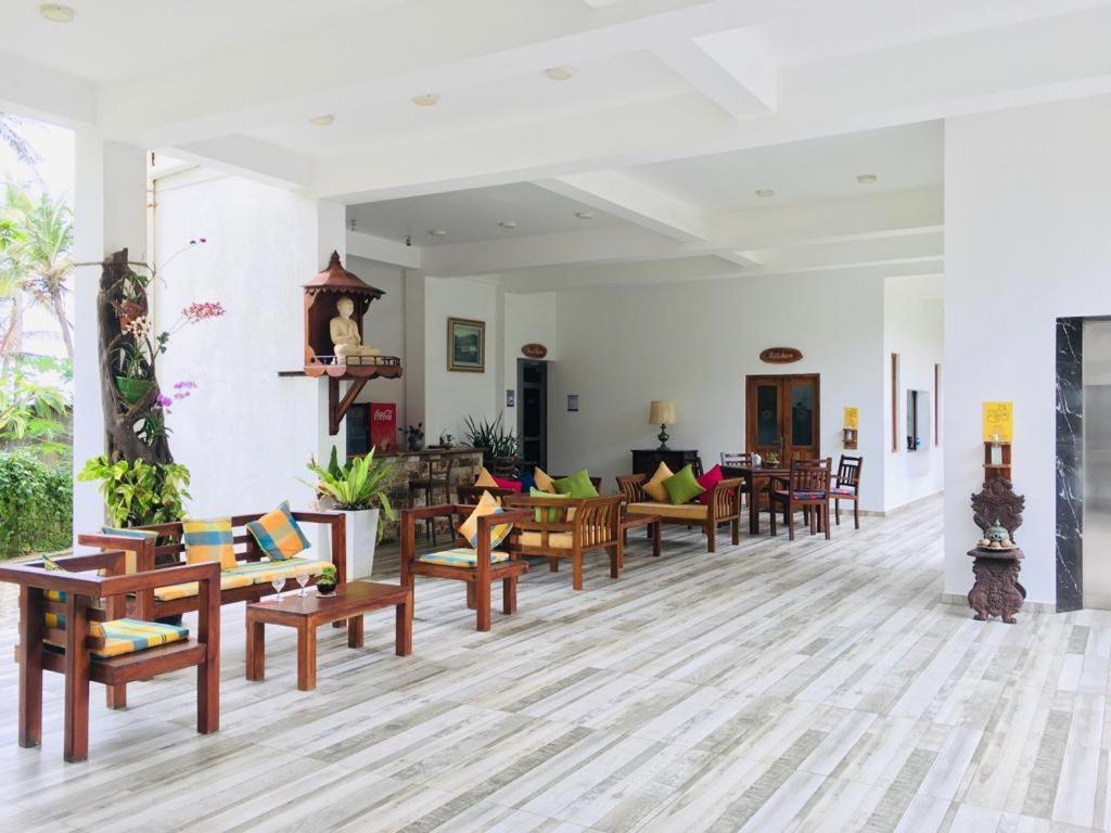 Aussie Swiss Weligama Hotel ภายนอก รูปภาพ