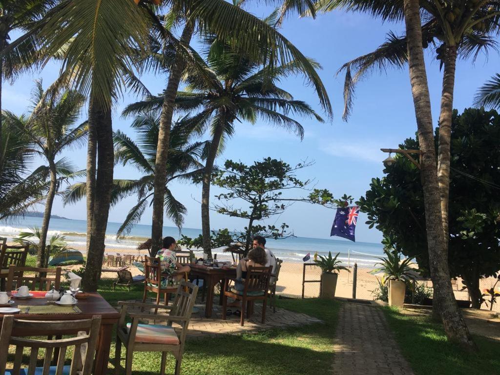 Aussie Swiss Weligama Hotel ภายนอก รูปภาพ