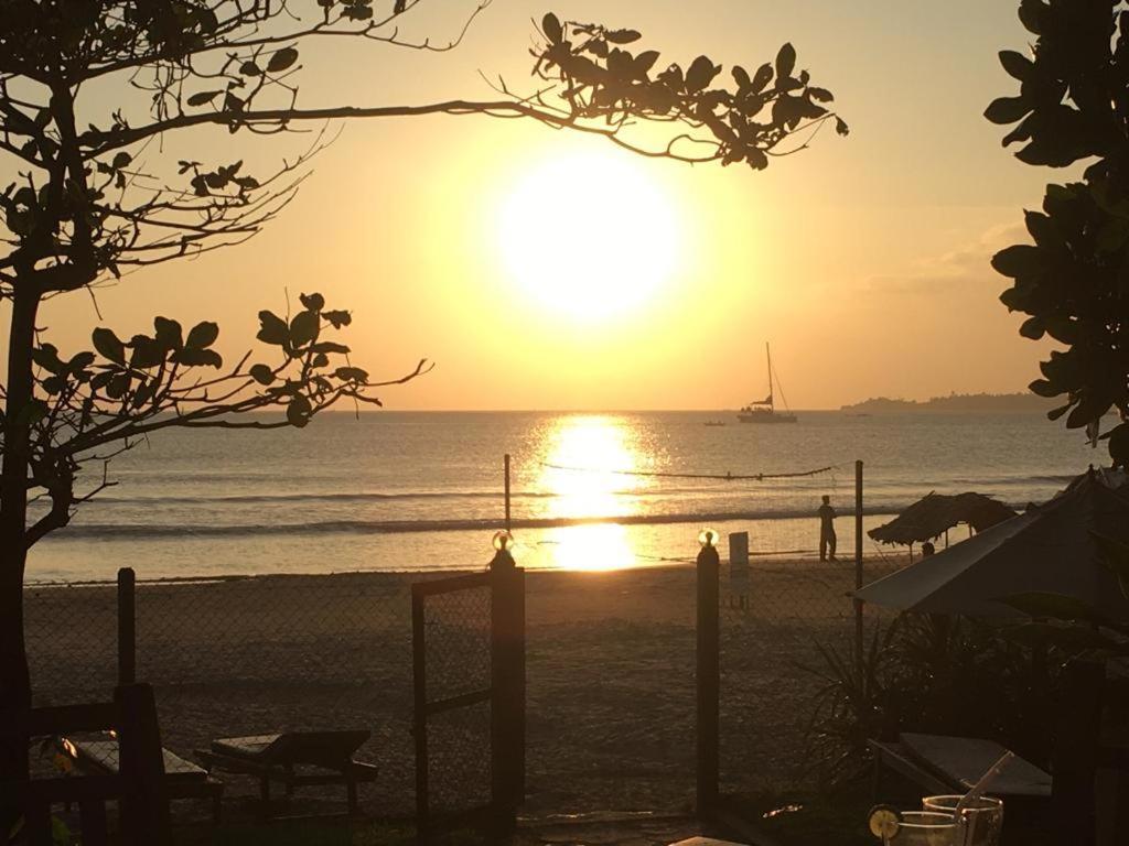 Aussie Swiss Weligama Hotel ภายนอก รูปภาพ